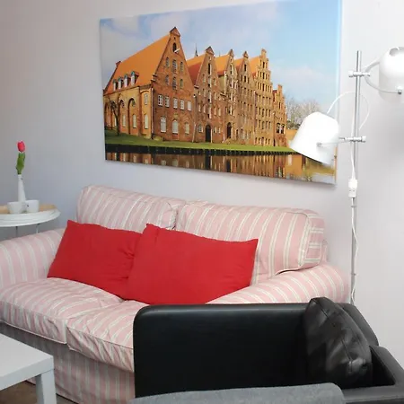 Altstadthaus Am Dom Tatil Evi Lübeck